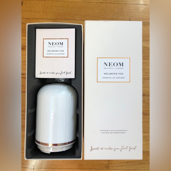 SOLD Neom Wellbeing Pod Essential Oil Diffuser - Picture 4 of 4